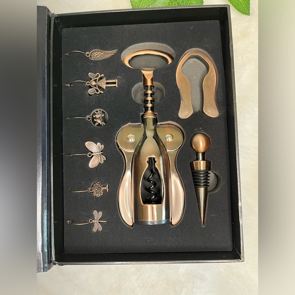 LA Z BOY Wine Essentials - Picture 4 of 10